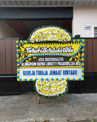 Papan Bunga Duka di Muna